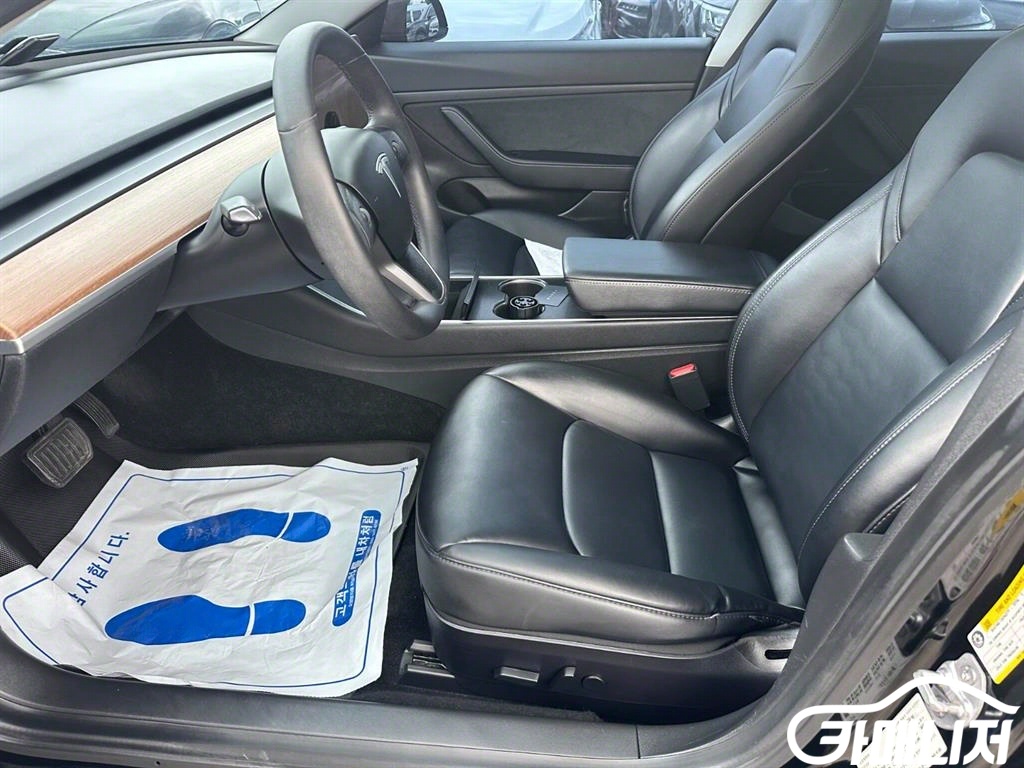 테슬라 모델 3 스탠다드 레인지 플러스 썸네일 9