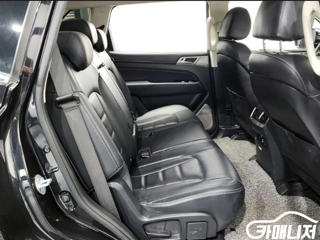 KG모빌리티(쌍용) G4렉스턴 디젤 2.2 4WD 썸네일 12