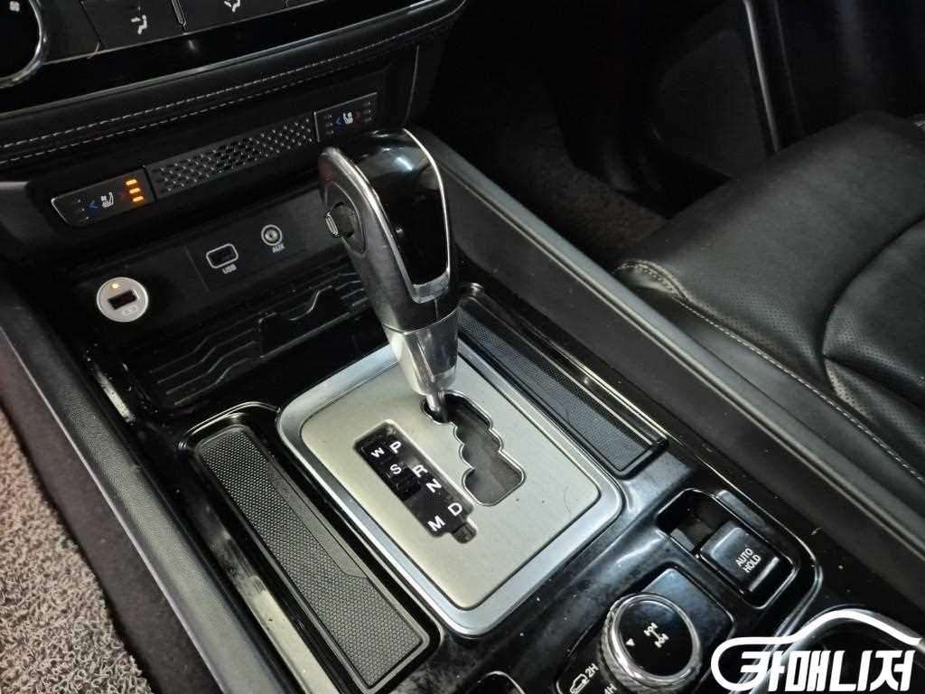 KG모빌리티(쌍용) G4렉스턴 디젤 2.2 4WD 썸네일 8