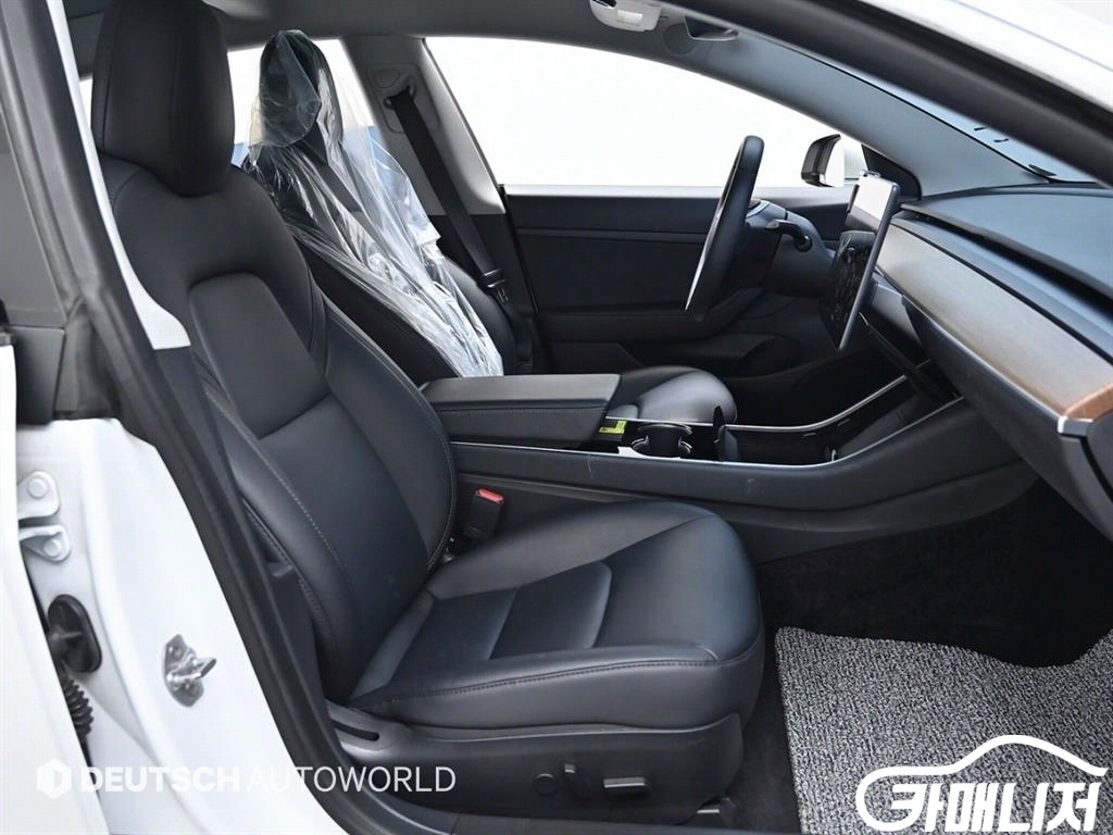 테슬라 모델 3 스탠다드 레인지 플러스 썸네일 10