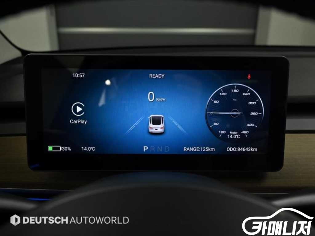 테슬라 모델 Y 롱 레인지 썸네일 9