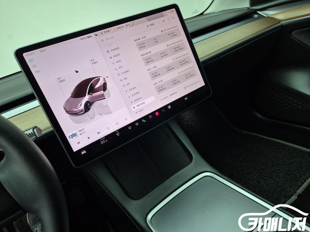 테슬라 모델 3 롱 레인지 썸네일 10