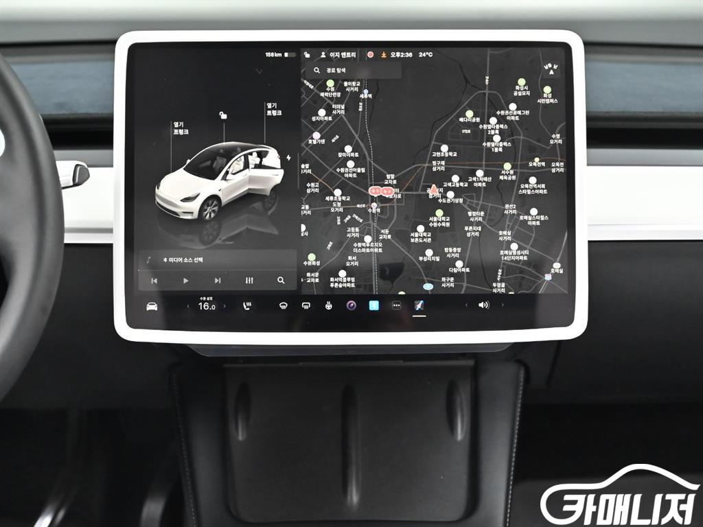 테슬라 모델 Y 롱 레인지 썸네일 6