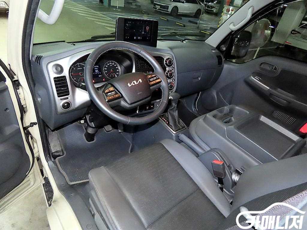 소형화물 [카고]봉고3 (LPG2.5터보) 더블캡/초장축/2WD 썸네일 11