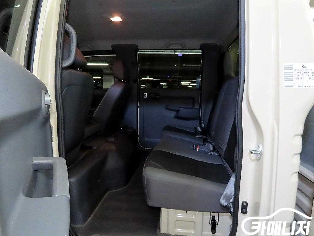 소형화물 [카고]봉고3 (LPG2.5터보) 더블캡/초장축/2WD 썸네일 8