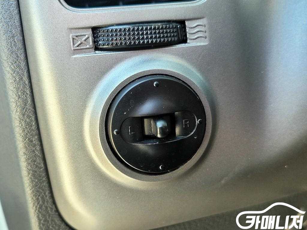 소형화물 [저상내장탑]봉고3 (LPG2.5터보) 킹캡/초장축/로우형 썸네일 9