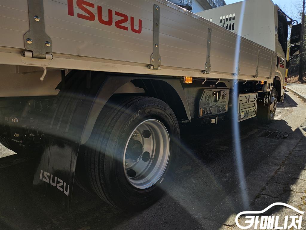 중대형화물 카고(3.5~4톤) 이스즈 엘프 3.5톤 썸네일 10