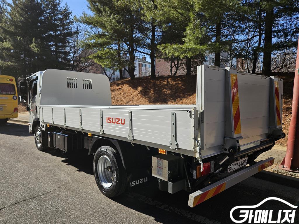 중대형화물 카고(3.5~4톤) 이스즈 엘프 3.5톤