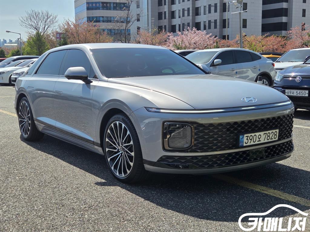 현대 그랜저 하이브리드 (GN7) 캘리그래피