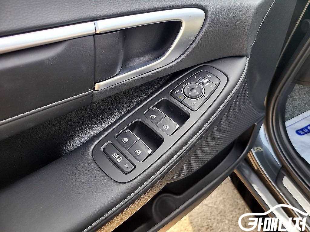 현대 쏘나타 디 엣지 (DN8) LPG 2.0 썸네일 12