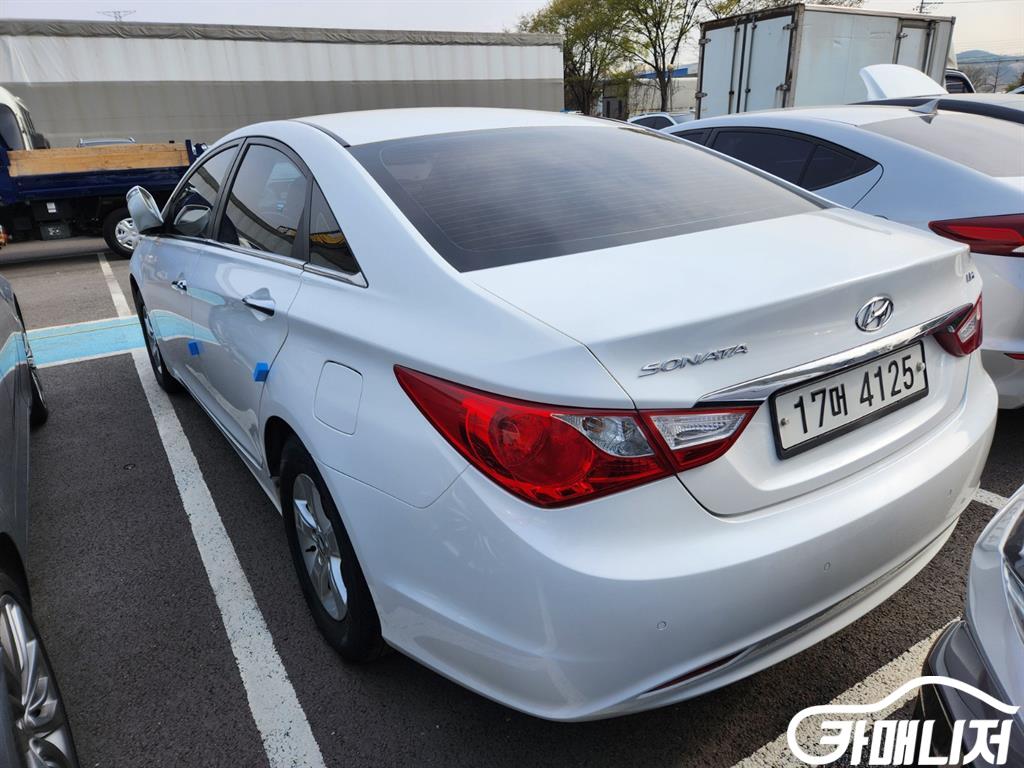 현대 쏘나타 더 브릴리언트 LPI 스마트 썸네일 5