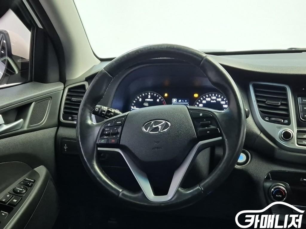 현대 올뉴투싼 디젤 2.0 2WD 썸네일 9