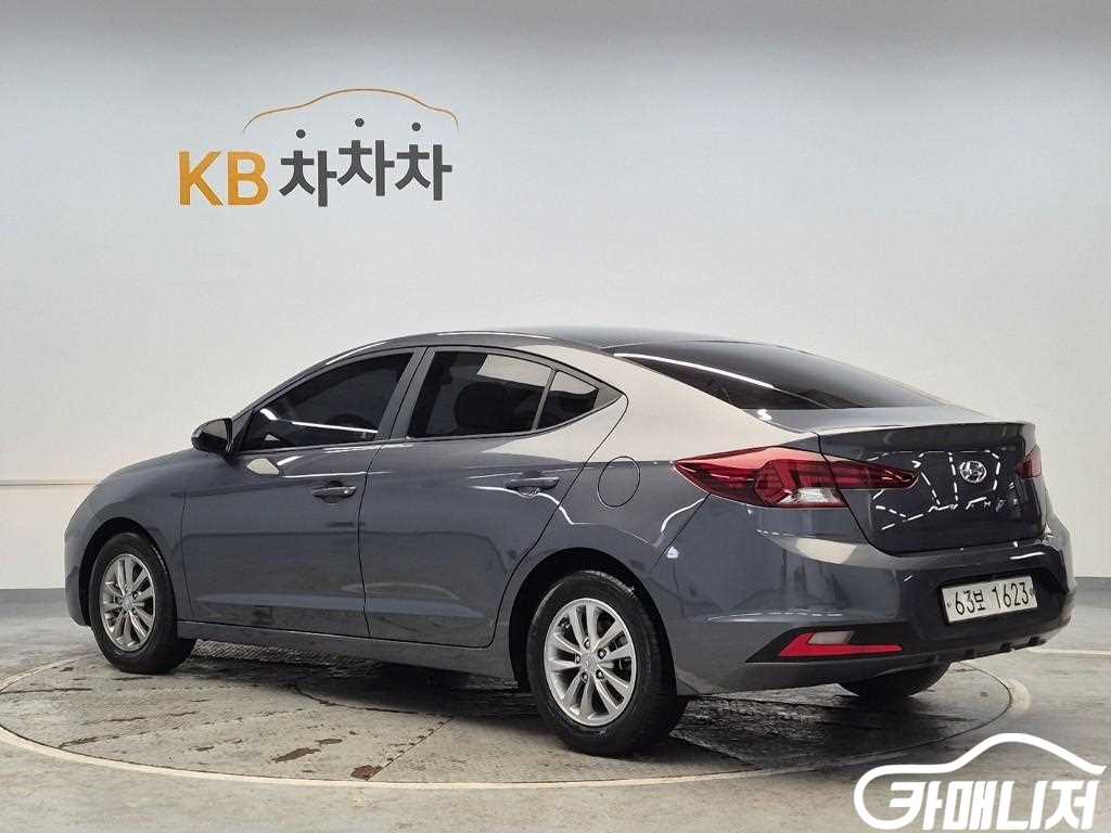 현대 더 뉴 아반떼 AD 1.6 LPI 썸네일 2