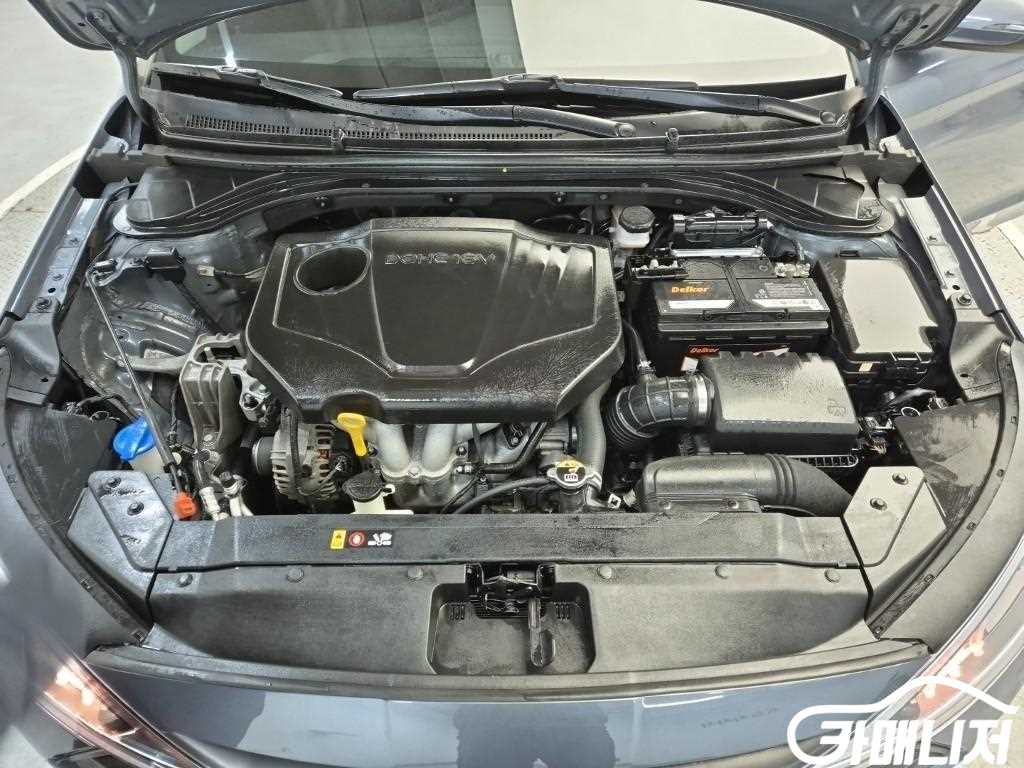 현대 더 뉴 아반떼 AD 1.6 LPI 썸네일 5