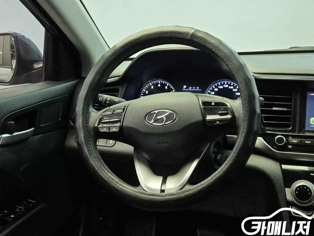 현대 더 뉴 아반떼 AD 1.6 LPI 썸네일 9