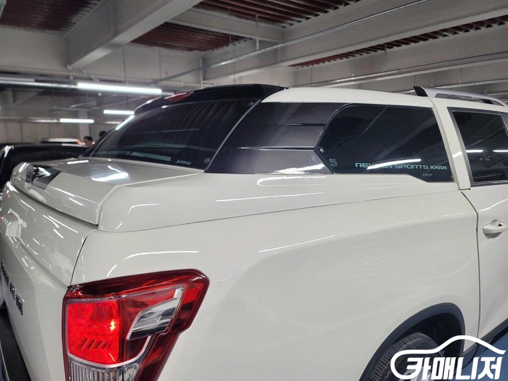 KG모빌리티(쌍용) 렉스턴 스포츠 칸 디젤 2.2 4WD 썸네일 6