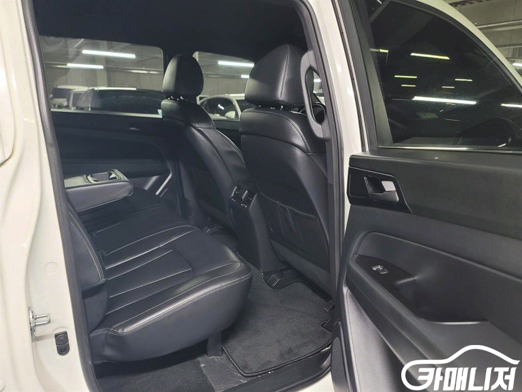 KG모빌리티(쌍용) 렉스턴 스포츠 칸 디젤 2.2 4WD 썸네일 8