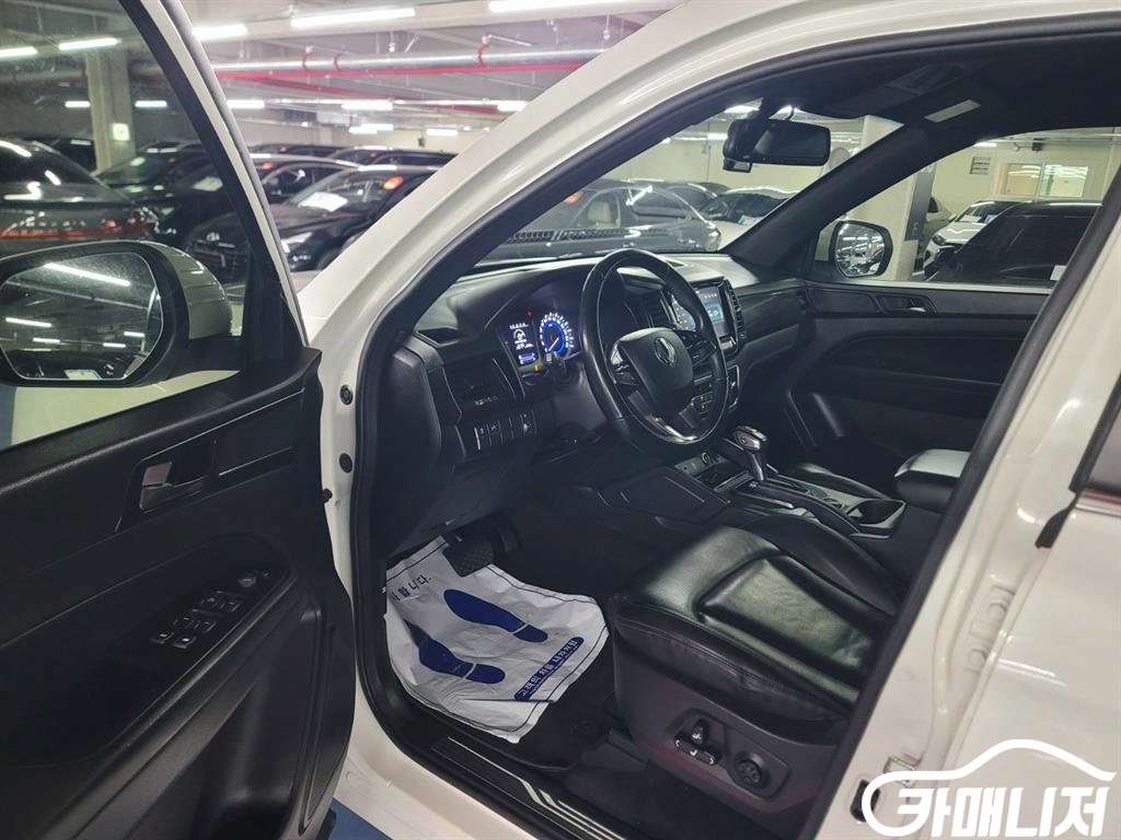 KG모빌리티(쌍용) 렉스턴 스포츠 칸 디젤 2.2 4WD 썸네일 9