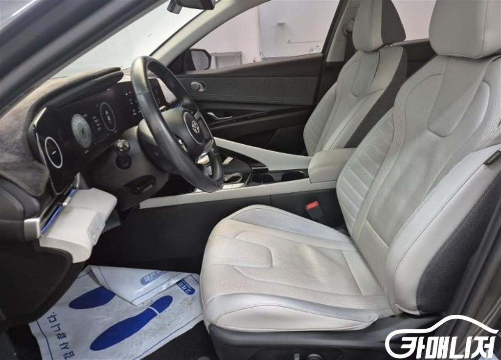 현대 아반떼 (CN7) 1.6 인스퍼레이션 썸네일 11