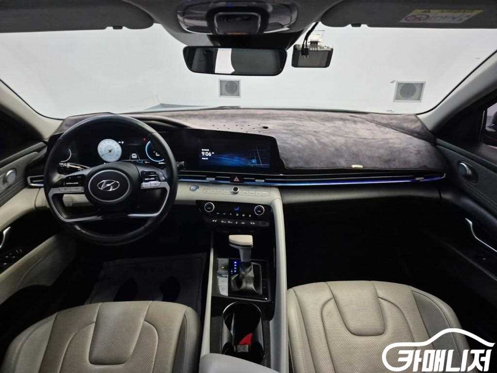 현대 아반떼 (CN7) 1.6 인스퍼레이션 썸네일 7