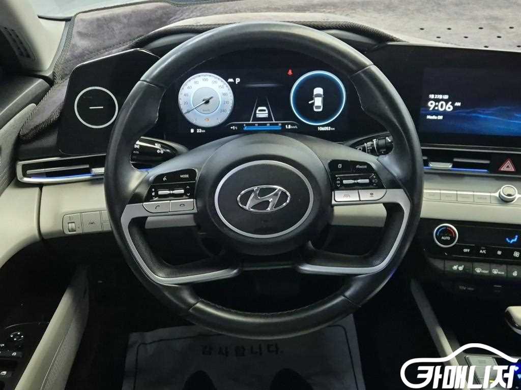 현대 아반떼 (CN7) 1.6 인스퍼레이션 썸네일 9