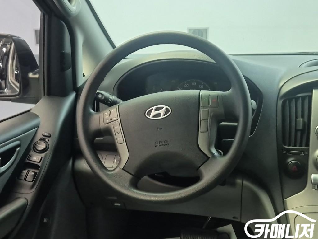 현대 그랜드 스타렉스 12인승 왜건 썸네일 9