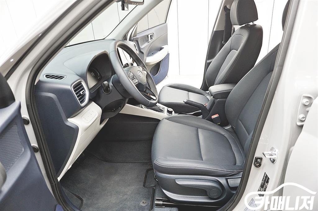 현대 베뉴 1.6 프리미엄 썸네일 6