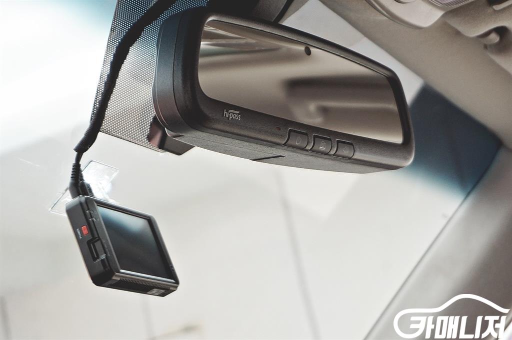 KG모빌리티(쌍용) 렉스턴W 2.2 4WD RX7 썸네일 12