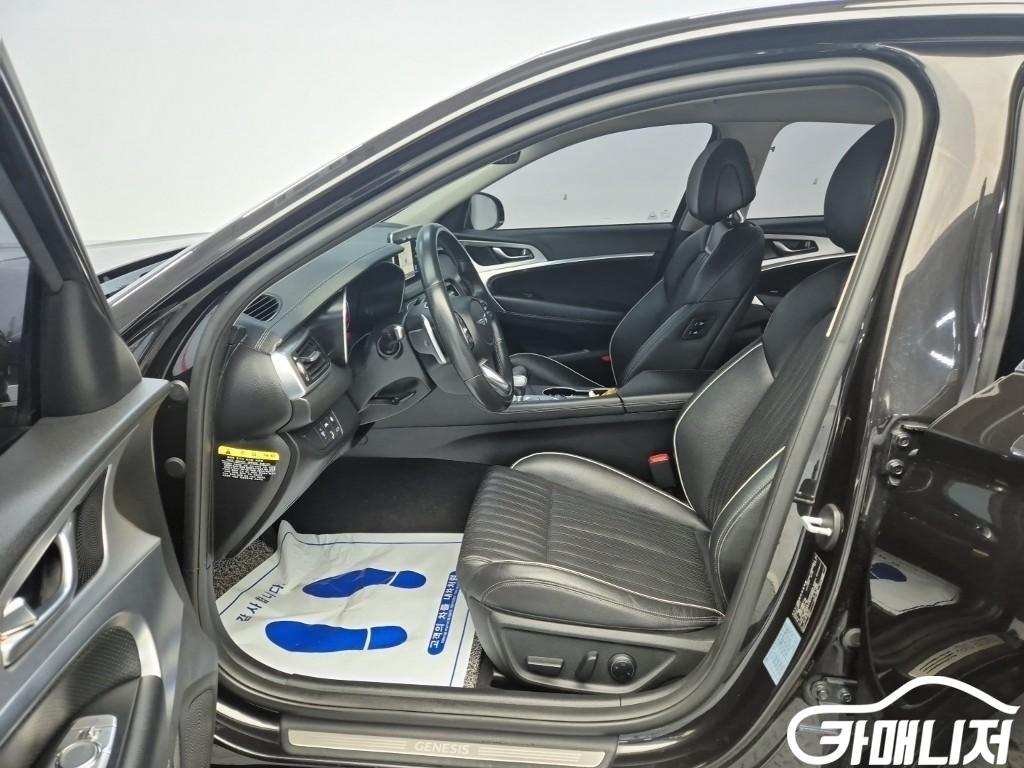 제네시스 G70 2.0T AWD 썸네일 11