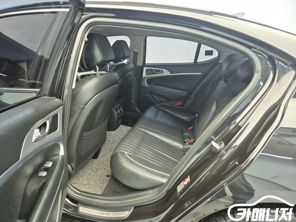 제네시스 G70 2.0T AWD 썸네일 12