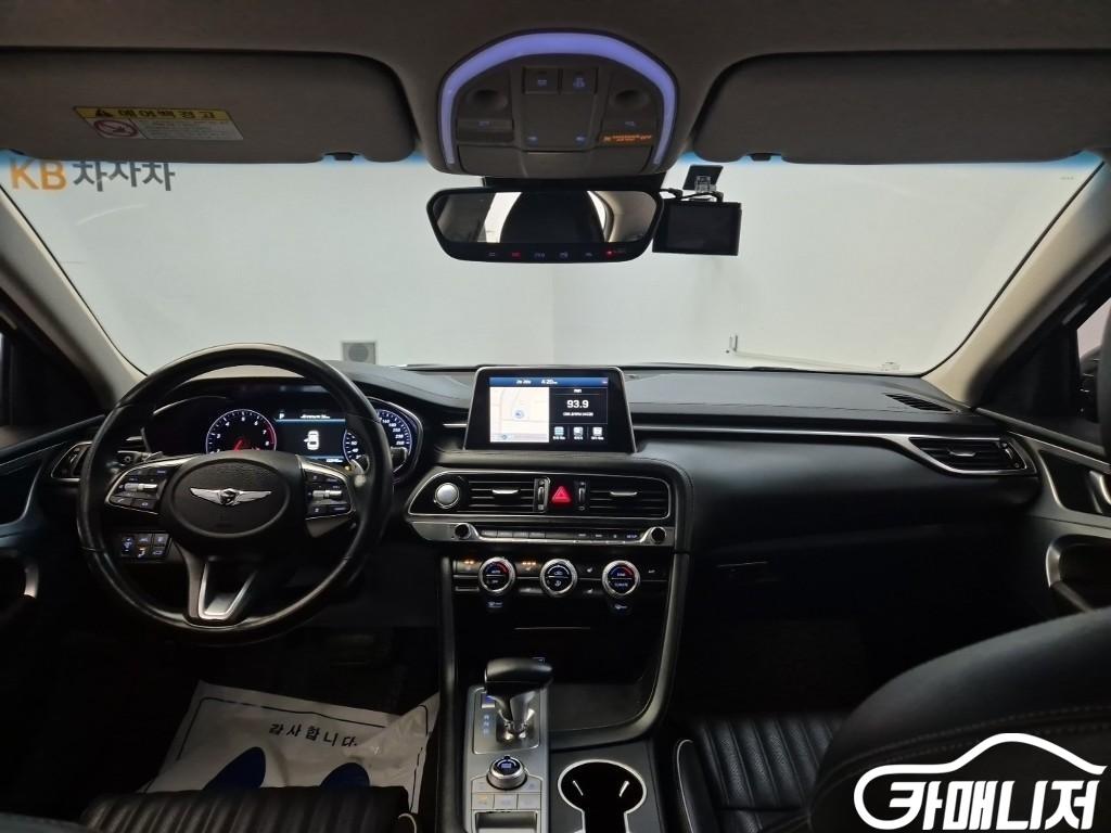 제네시스 G70 2.0T AWD 썸네일 7