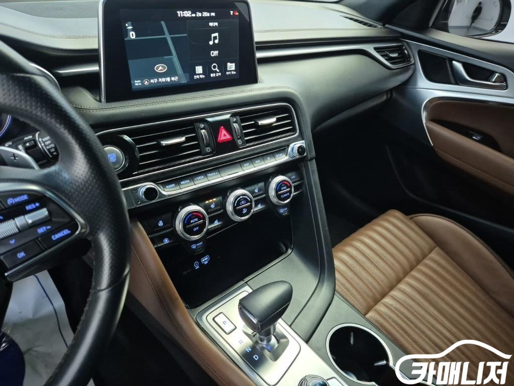 제네시스 G70 2.0T 썸네일 10