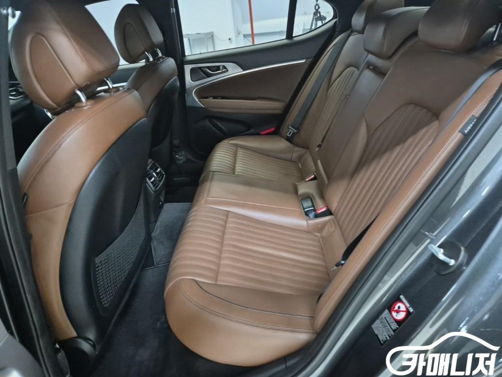 제네시스 G70 2.0T 썸네일 12