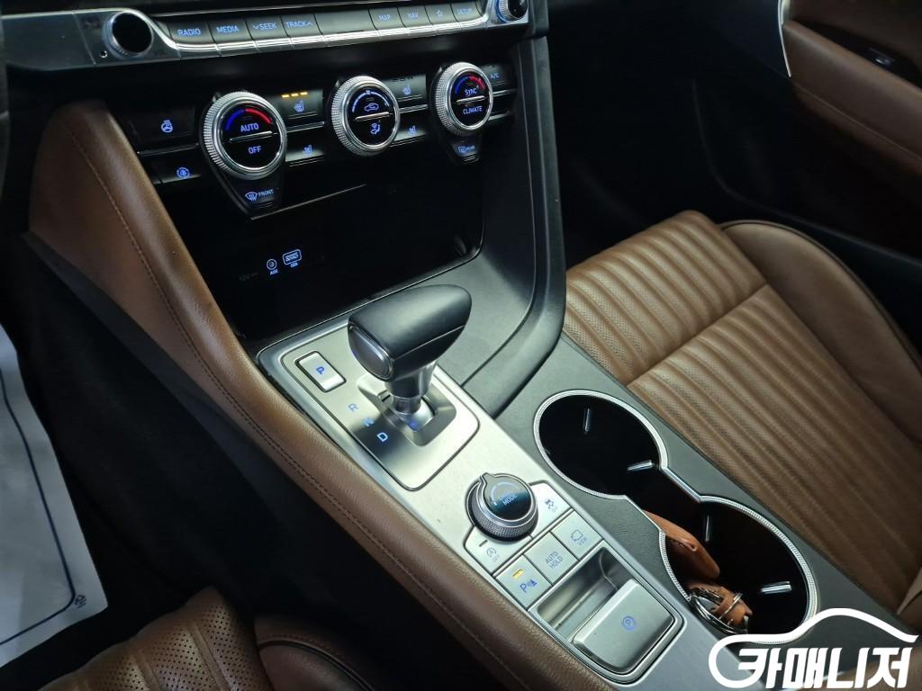 제네시스 G70 2.0T 썸네일 8