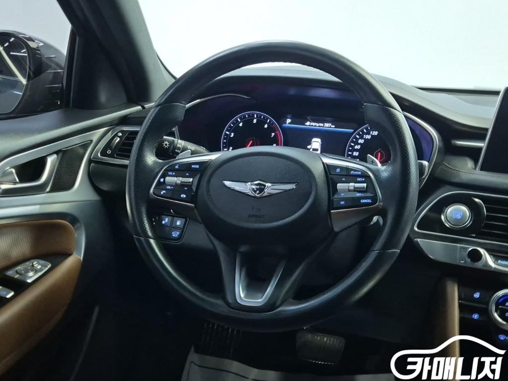 제네시스 G70 2.0T 썸네일 9