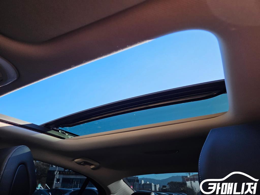 제네시스 더 뉴 G70 가솔린 2.0T 2WD 썸네일 8