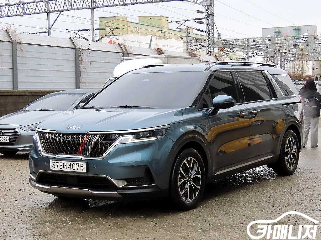 기아 카니발 4세대 가솔린 9인승 노블레스