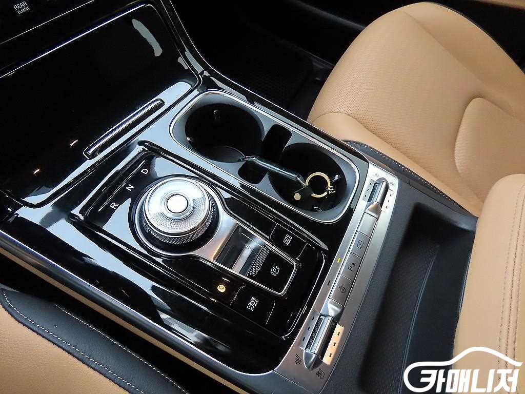 기아 카니발 4세대 가솔린 9인승 노블레스 썸네일 11