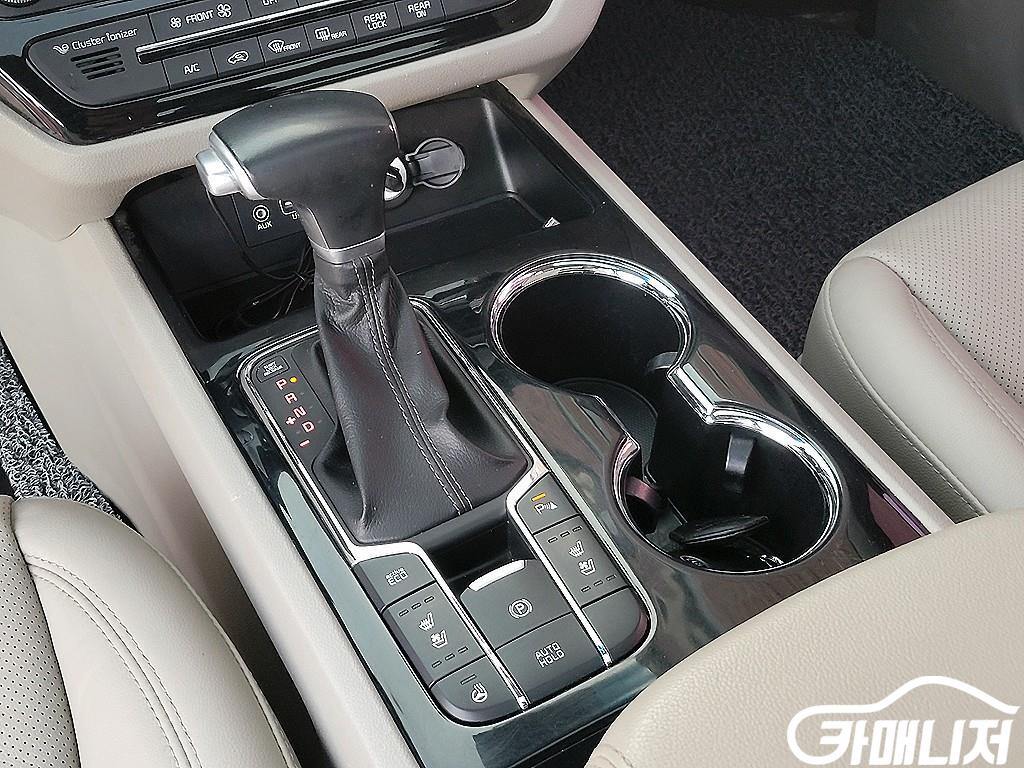 기아 더 뉴 카니발 디젤 9인승 노블레스 썸네일 11