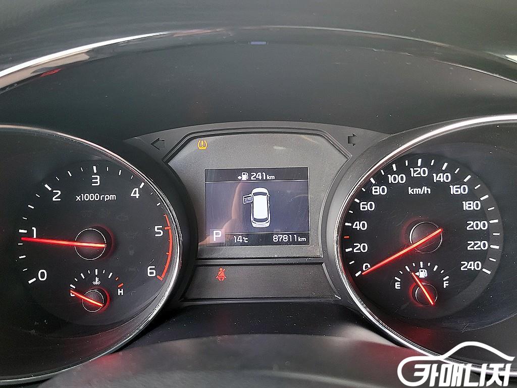 기아 더 뉴 카니발 디젤 9인승 노블레스 썸네일 9