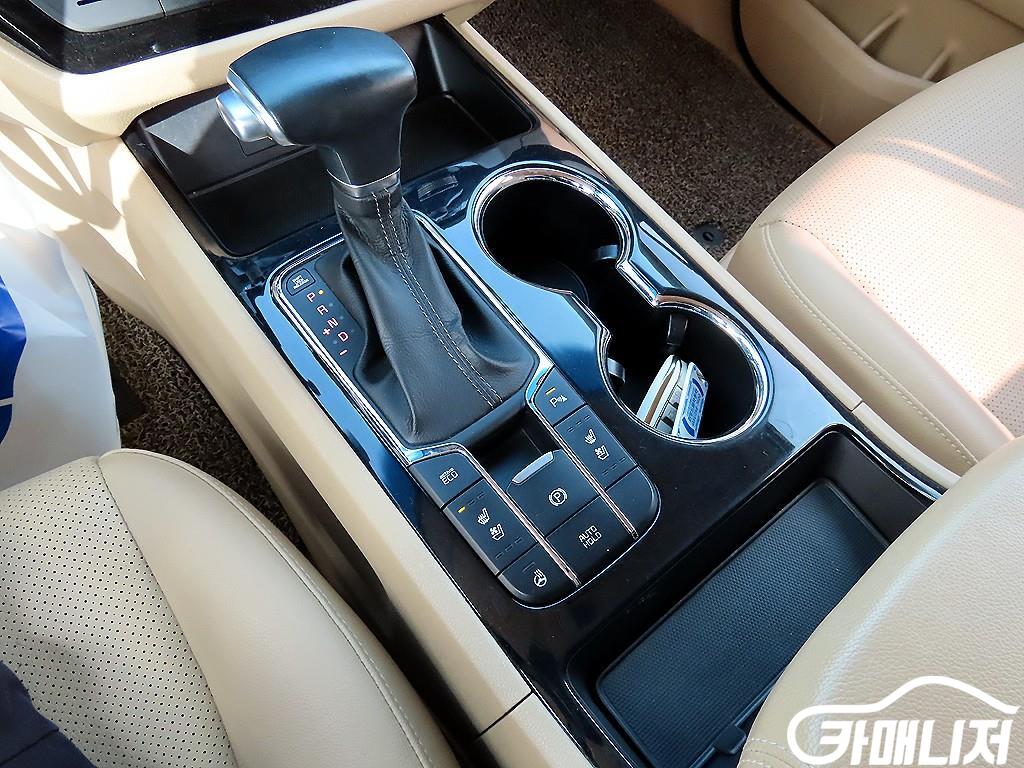 기아 더 뉴 카니발 디젤 9인승 프레스티지 썸네일 11