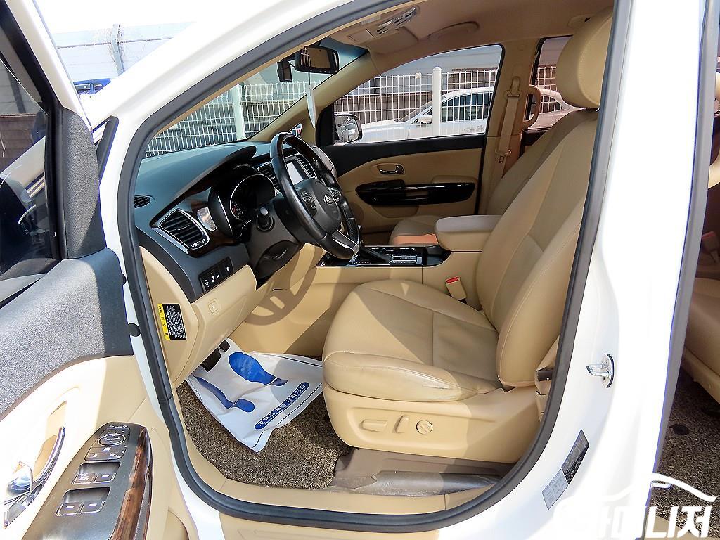 기아 더 뉴 카니발 디젤 9인승 프레스티지 썸네일 5