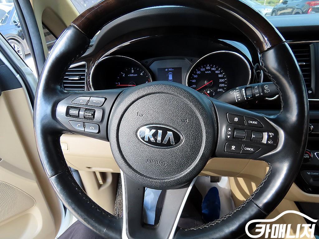 기아 더 뉴 카니발 디젤 9인승 프레스티지 썸네일 9