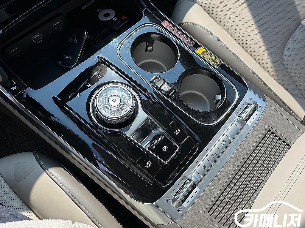 기아 카니발 4세대 가솔린 9인승 하이리무진 시그니처 썸네일 11