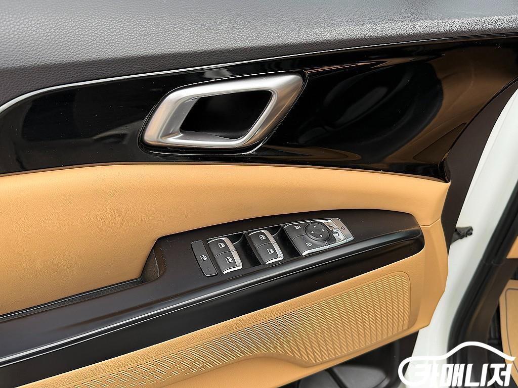 기아 카니발 4세대 디젤 9인승 프레스티지 썸네일 12