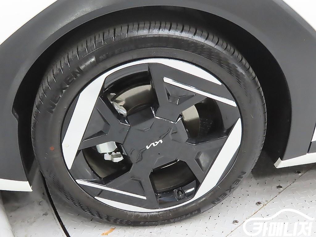 기아 EV4 스탠다드 썸네일 5