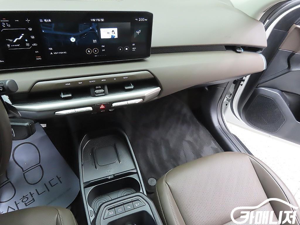 기아 EV4 스탠다드 썸네일 7