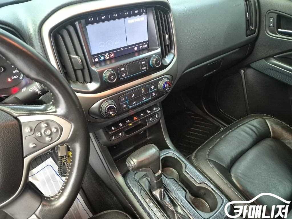 쉐보레 리얼 뉴 콜로라도 3.6 Z71-X 미드나잇 4WD 썸네일 10