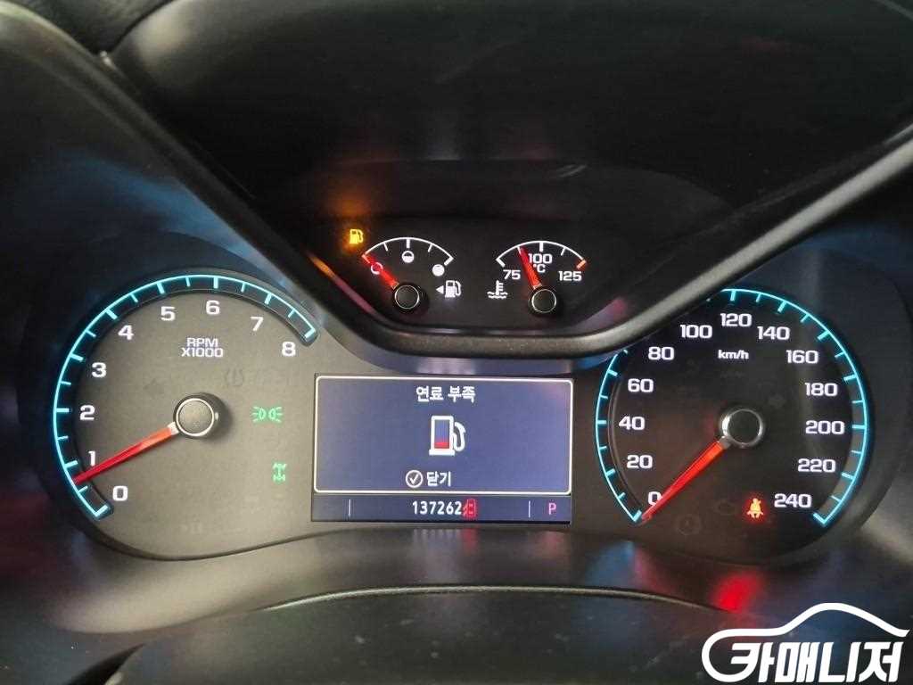 쉐보레 리얼 뉴 콜로라도 3.6 Z71-X 미드나잇 4WD 썸네일 6