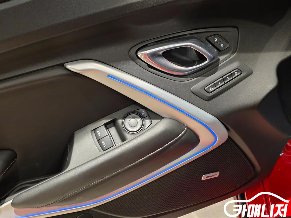 쉐보레 더뉴카마로 SS 6.2 V8 볼케이노 레드 썸네일 11